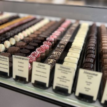 Chocolaterie Peter De Groote - Chocolates.... - Candy Stores Near Me - Ieper, VWV Chocolaterie Peter De Groote - Chocolates.... - Candy Stores Near Me - Ieper, VWV