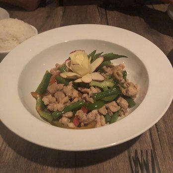 Chatayee Thai - Thai Near Me - Philadelphia, Pennsylvania