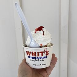 Whit’s Frozen Custard - Ice cream Sunday