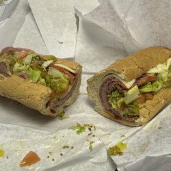 Patz Deli & Catering - Italian with lettuce, tomato, pickles, hot pepper relish and oregano.