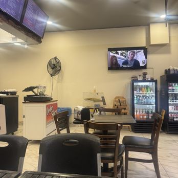 Shawarma House - Vibe - Mediterranean Near Me - San Diego, California