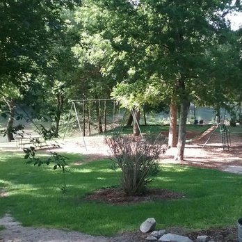Horseshoe Riverside Lodge - Hotels Near Me - Canyon Lake, Texas Horseshoe Riverside Lodge - Hotels Near Me - Canyon Lake, Texas