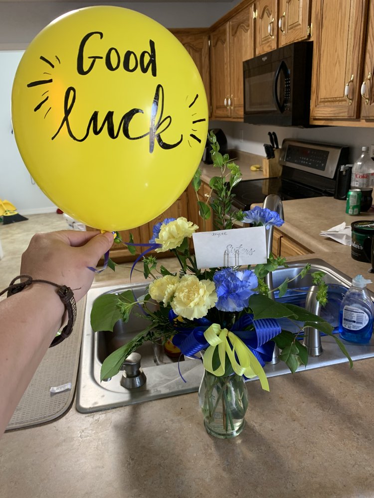 SISTERS FLOWERS & GIFTS Updated July 2024 44 Photos 103