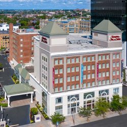 Hampton Inn & Suites Buffalo Downtown - Exterior