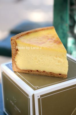 Mori Yoshida by null