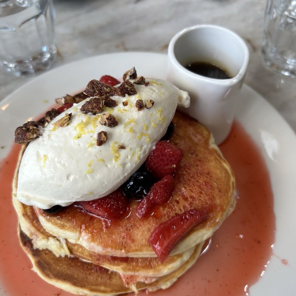 Great White - Pancakes --that cream was perfect!! Yummm - New American Near Me - Los Angeles, California Great White - Pancakes --that cream was perfect!! Yummm - New American Near Me - Los Angeles, California