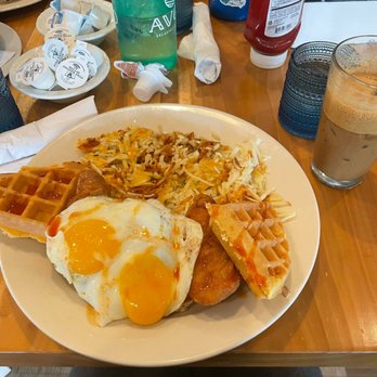 AVGO - Chicken and waffles - Breakfast & Brunch Near Me - Saint John, Indiana AVGO - Chicken and waffles - Breakfast & Brunch Near Me - Saint John, Indiana