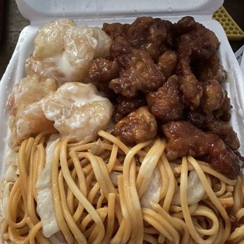 King Combo - Orange Chicken - Chinese Near Me - Huntington Beach, California