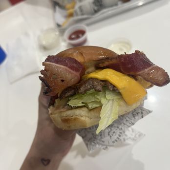 Frosty's Burgers - Bacon Burger - no tomato or onion. Crispy Bacon & extra lettuce - Burgers Near Me - Stockton, California Frosty's Burgers - Bacon Burger - no tomato or onion. Crispy Bacon & extra lettuce - Burgers Near Me - Stockton, California