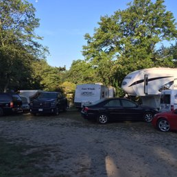 In a rush to leave? Don't be, you're packed in like sardines. Tiny sites!
