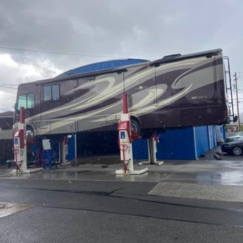 Henderson's Line-Up - Great people, great service! - Auto Repair Near Me - Grants Pass, Oregon Henderson's Line-Up - Great people, great service! - Auto Repair Near Me - Grants Pass, Oregon