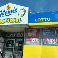 Glenn's Liquor Shop - Entrance