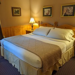 Arden Forest Inn