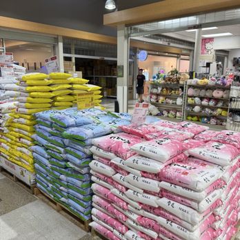 H Mart - Edison - Grocery Near Me - Edison, New Jersey