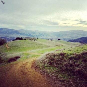 Pleasanton Ridge Regional Park - Parks Near Me - Pleasanton, California