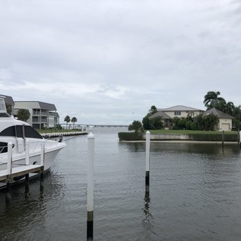 Gramma Dot's - Seafood Near Me - Sanibel, Florida