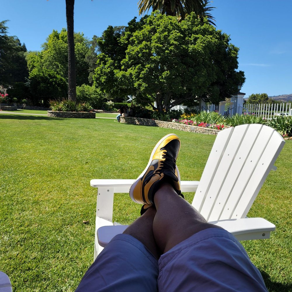 Sutter Home Winery - Feet up - Wineries Near Me - Saint Helena, California Sutter Home Winery - Feet up - Wineries Near Me - Saint Helena, California