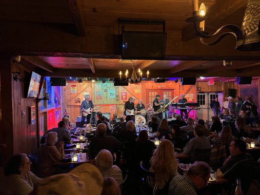 Daryl's House Restaurant & Live Music Club by null