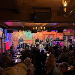 Daryl's House Restaurant & Music Club