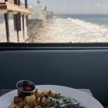 Moonshadows - Seafood Near Me - Malibu, California