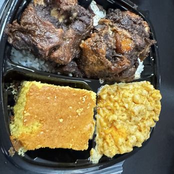 Tastebudz Creole Kitchen - jerked oxtail meal - Beverage Store Near Me - Las Vegas, Nevada Tastebudz Creole Kitchen - jerked oxtail meal - Beverage Store Near Me - Las Vegas, Nevada