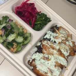 Chicken Tzatziki Harvest Market Plate