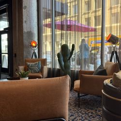 Moxy Phoenix Downtown - Lobby
