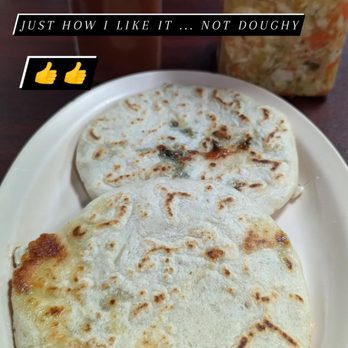 Pupuseria Comalapa - Loroco and spinach pupusas - Salvadoran Near Me - Bell Gardens, California Pupuseria Comalapa - Loroco and spinach pupusas - Salvadoran Near Me - Bell Gardens, California