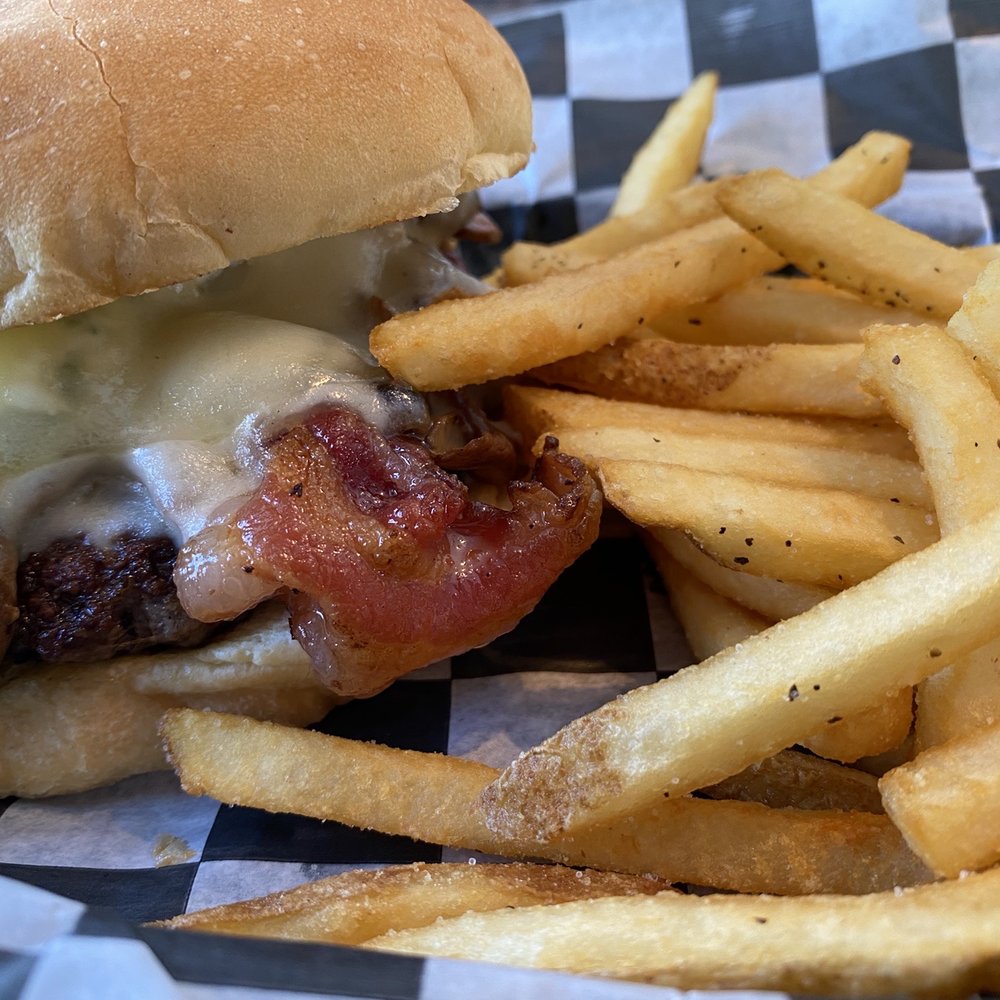 The Breeze Inn - Burger - Burgers Near Me - Duluth, Minnesota The Breeze Inn - Burger - Burgers Near Me - Duluth, Minnesota