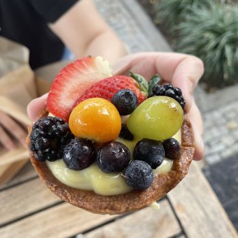 Rosetta Bakery - Fruit tart - Bakeries Near Me - Miami Beach, Florida Rosetta Bakery - Fruit tart - Bakeries Near Me - Miami Beach, Florida