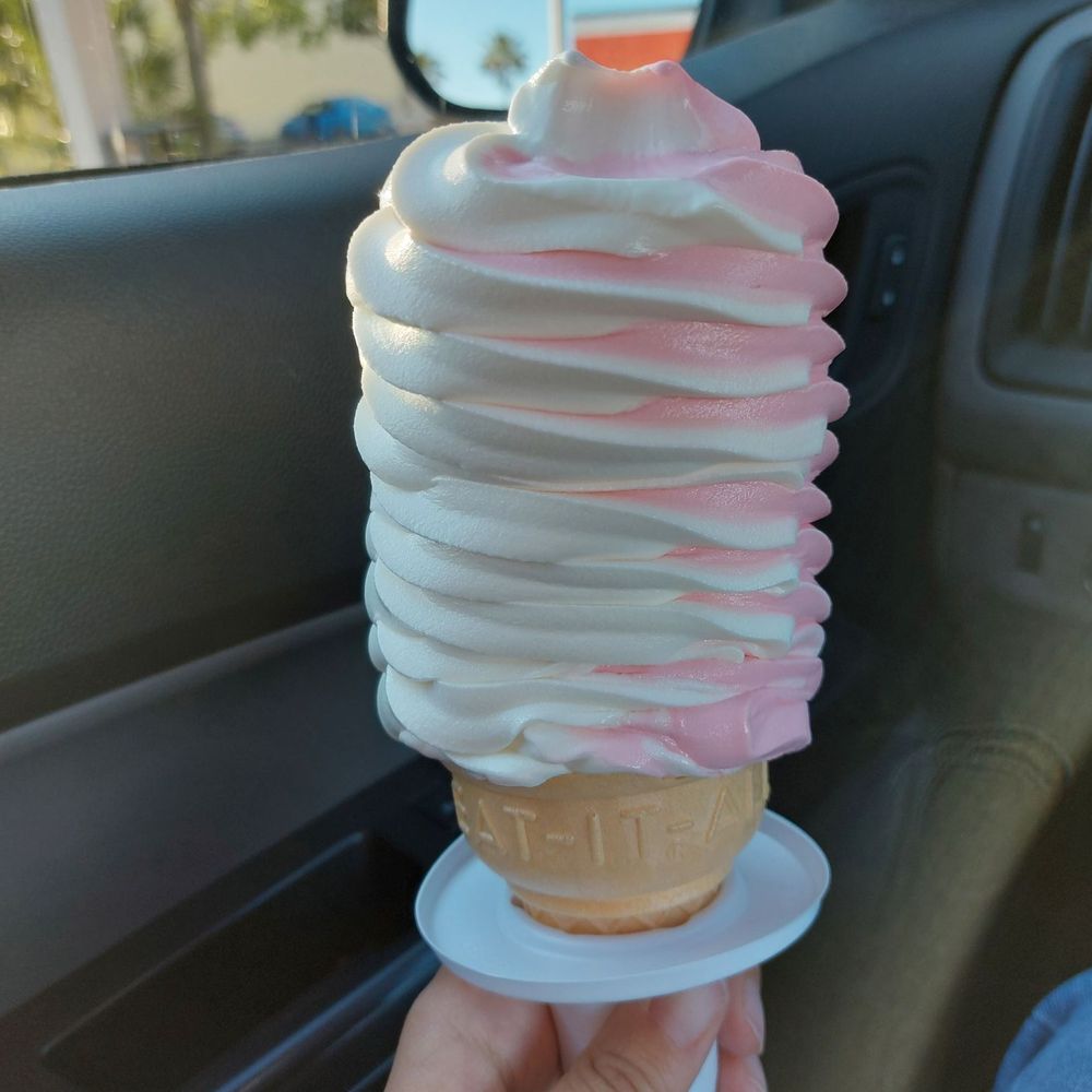 Dreamette Ice Cream - Large cake cone - Ice Cream & Frozen Yogurt Near Me - Middleburg, Florida Dreamette Ice Cream - Large cake cone - Ice Cream & Frozen Yogurt Near Me - Middleburg, Florida