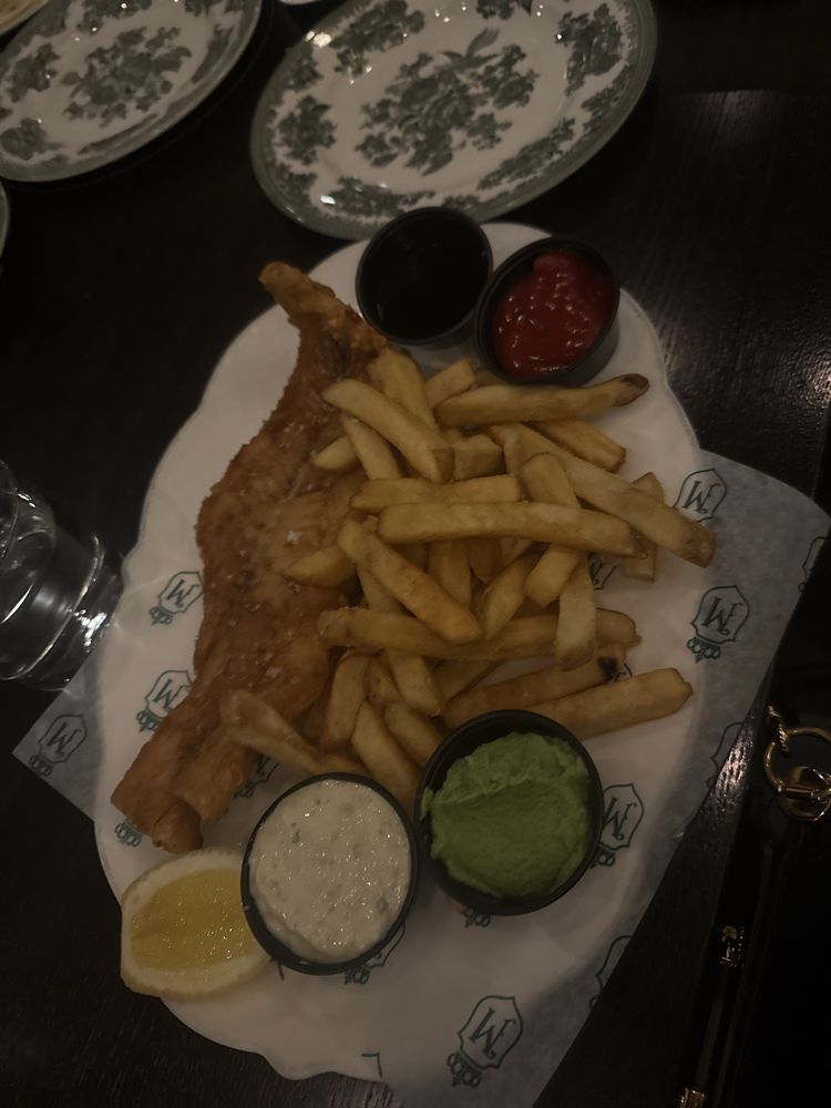 Monarch & Lion, A British Restaurant