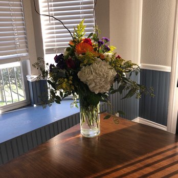 Viola's Flower Shop - Florists Near Me - Seguin, Texas Viola's Flower Shop - Florists Near Me - Seguin, Texas
