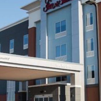 Hampton Inn & Suites Warrington Horsham - Front of hotel - Hotels Near Me - Warrington, Pennsylvania Hampton Inn & Suites Warrington Horsham - Front of hotel - Hotels Near Me - Warrington, Pennsylvania