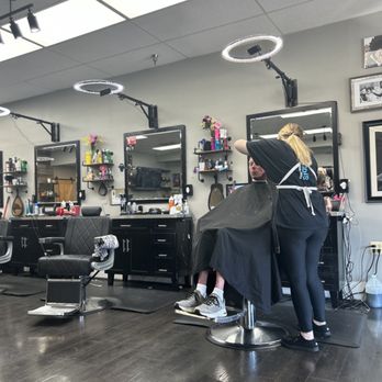 Picture Perfect - Rachel cutting a customers hair. She's awesome!!! - Men's Hair Salons Near Me - Prince Frederick, Maryland Picture Perfect - Rachel cutting a customers hair. She's awesome!!! - Men's Hair Salons Near Me - Prince Frederick, Maryland