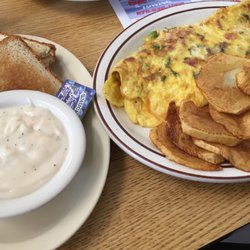 Skips Restaurant - Western Omelet, home fries, toast and gravy