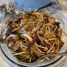 Dry Stir Fry Flat Noodle