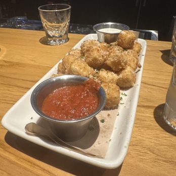 Salt New American Table - This appetizer was delicious - New American Near Me - McAllen, Texas