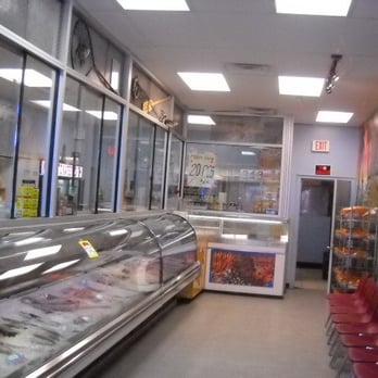 Kareem's Fish Market - a fish section - Seafood Markets Near Me - Highland Park, Michigan Kareem's Fish Market - a fish section - Seafood Markets Near Me - Highland Park, Michigan