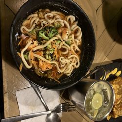 Café Mechuacan - Shrimp udon soup.