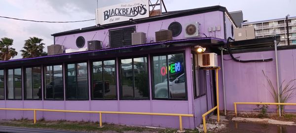 Blackbeard's On the Beach by null