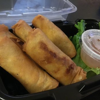 Broth Pho & Grill - 5 (chicken) crispy egg rolls with dipping sauce - Vietnamese Near Me - Sacramento, California Broth Pho & Grill - 5 (chicken) crispy egg rolls with dipping sauce - Vietnamese Near Me - Sacramento, California