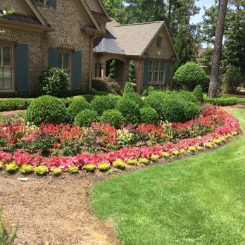 LawnWorks - Seasonal color design. - Landscaping Near Me - Macon, Georgia LawnWorks - Seasonal color design. - Landscaping Near Me - Macon, Georgia