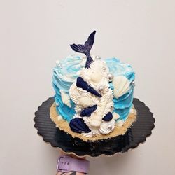 Sugared Edge Bakery - Mermaid themed lemon strawberry cake