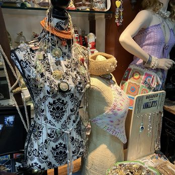 The Tacky Tourist - Inside - Used, Vintage & Consignment Near Me - Lake Worth, Florida