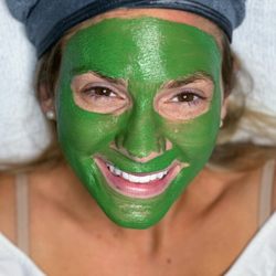 Skin by Natalia - Ultra-Hydrating Enzyme Facial