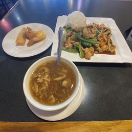 C7. Hunan Chicken
