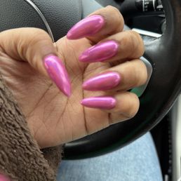 New nails who's this?