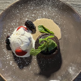 Moonshadows - Seafood Near Me - Malibu, California