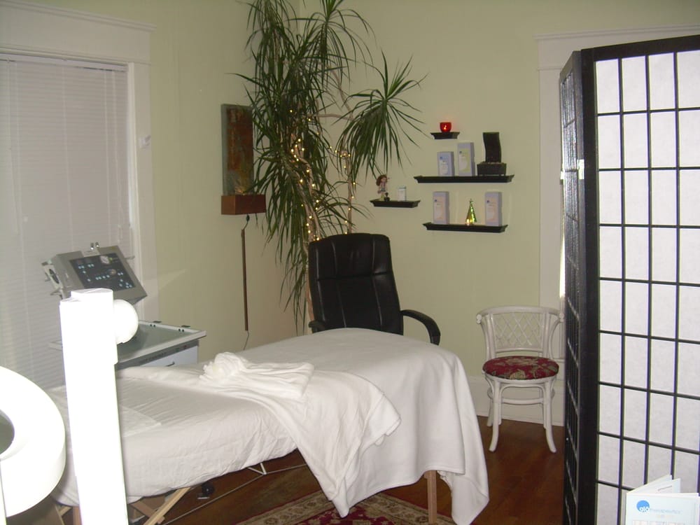 Renew Skin Spa Logo